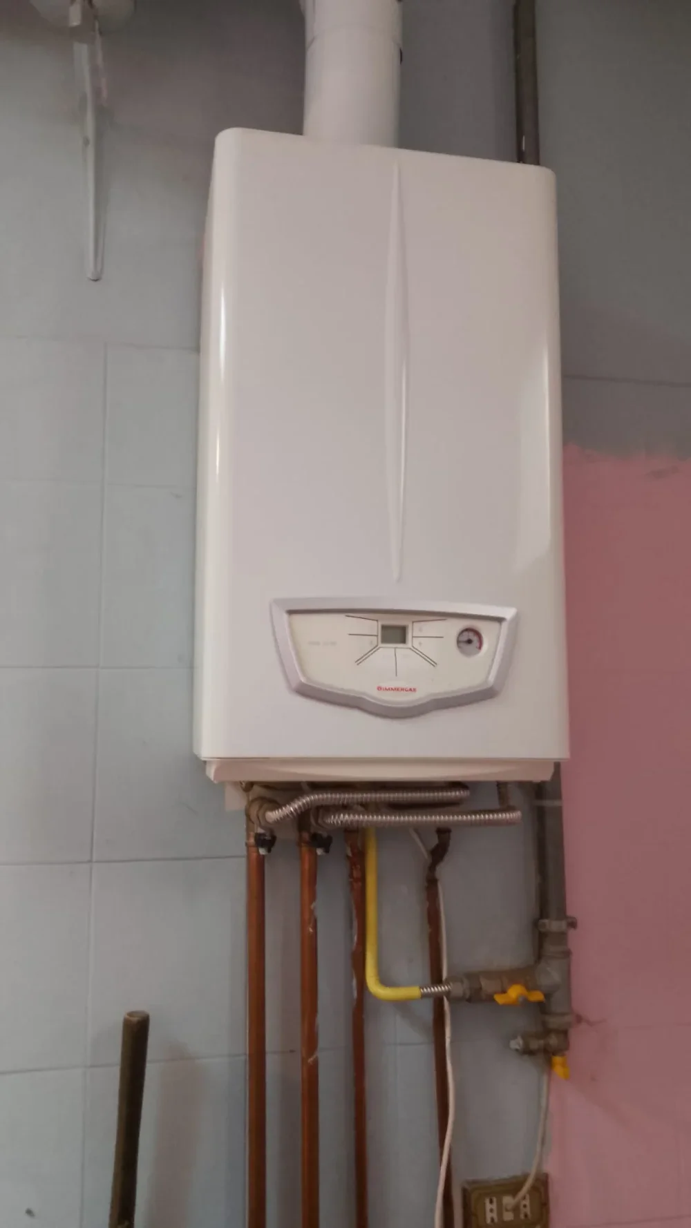 Centro Paese – Trilocale con ingresso indipendente e garage
