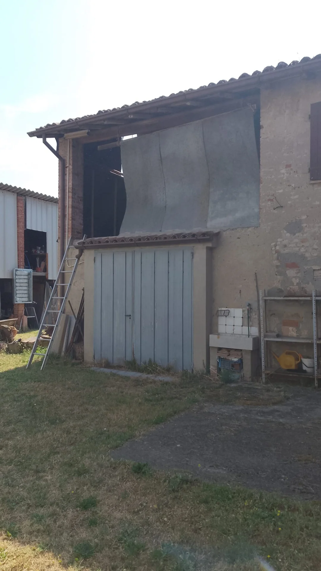 Casa di Corte con Giardino e Box