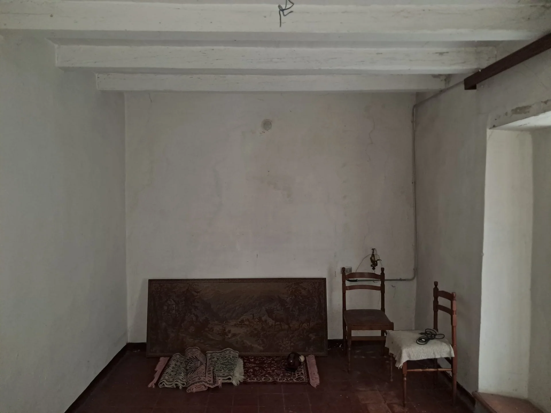 Casa di Corte con Giardino e Box