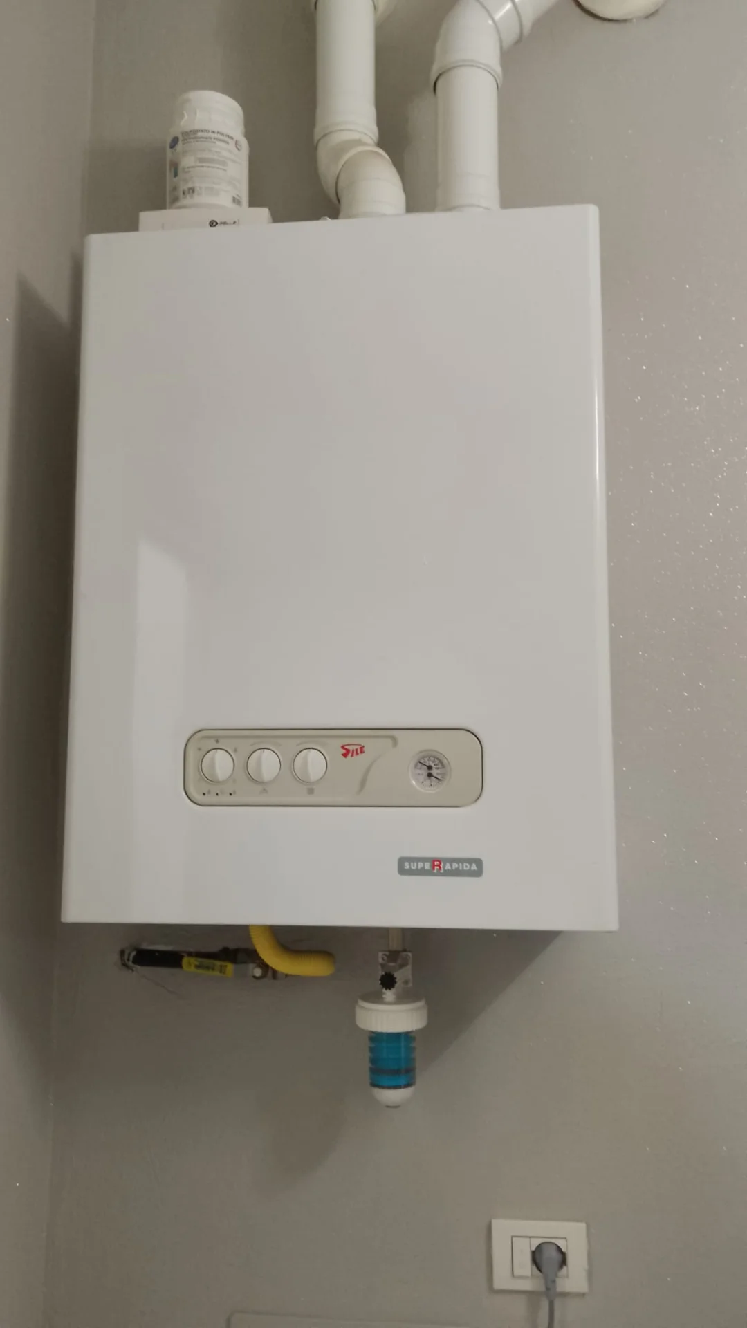 Pontenure, soluzione con ingresso privato, mansarda e garage