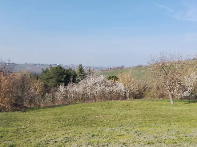 Terreno edificabile, Colline piacentine