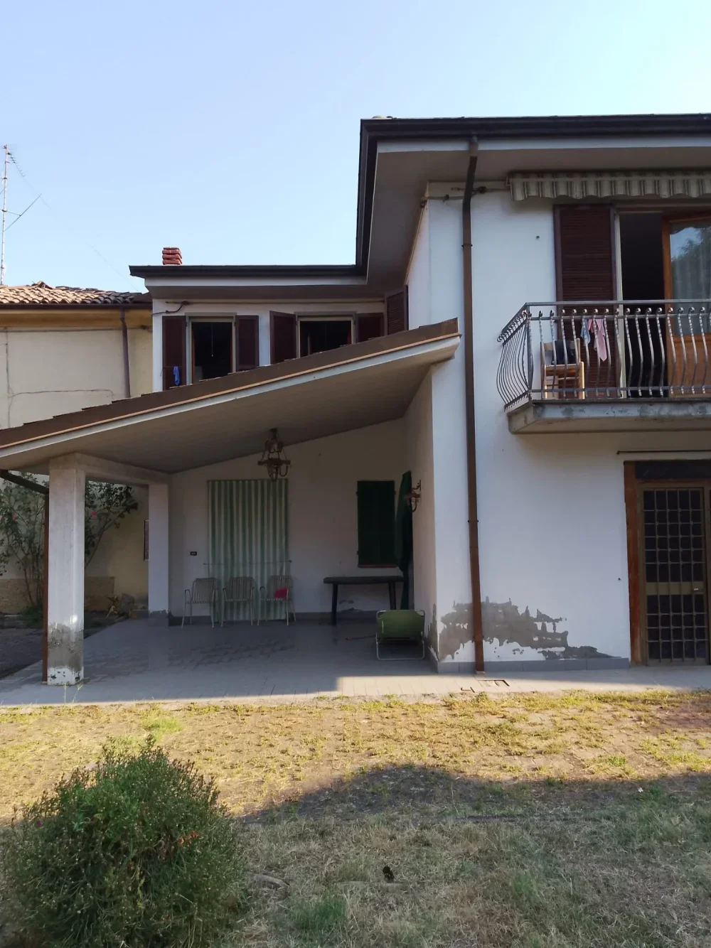 Val Trebbia. Casa con giardino